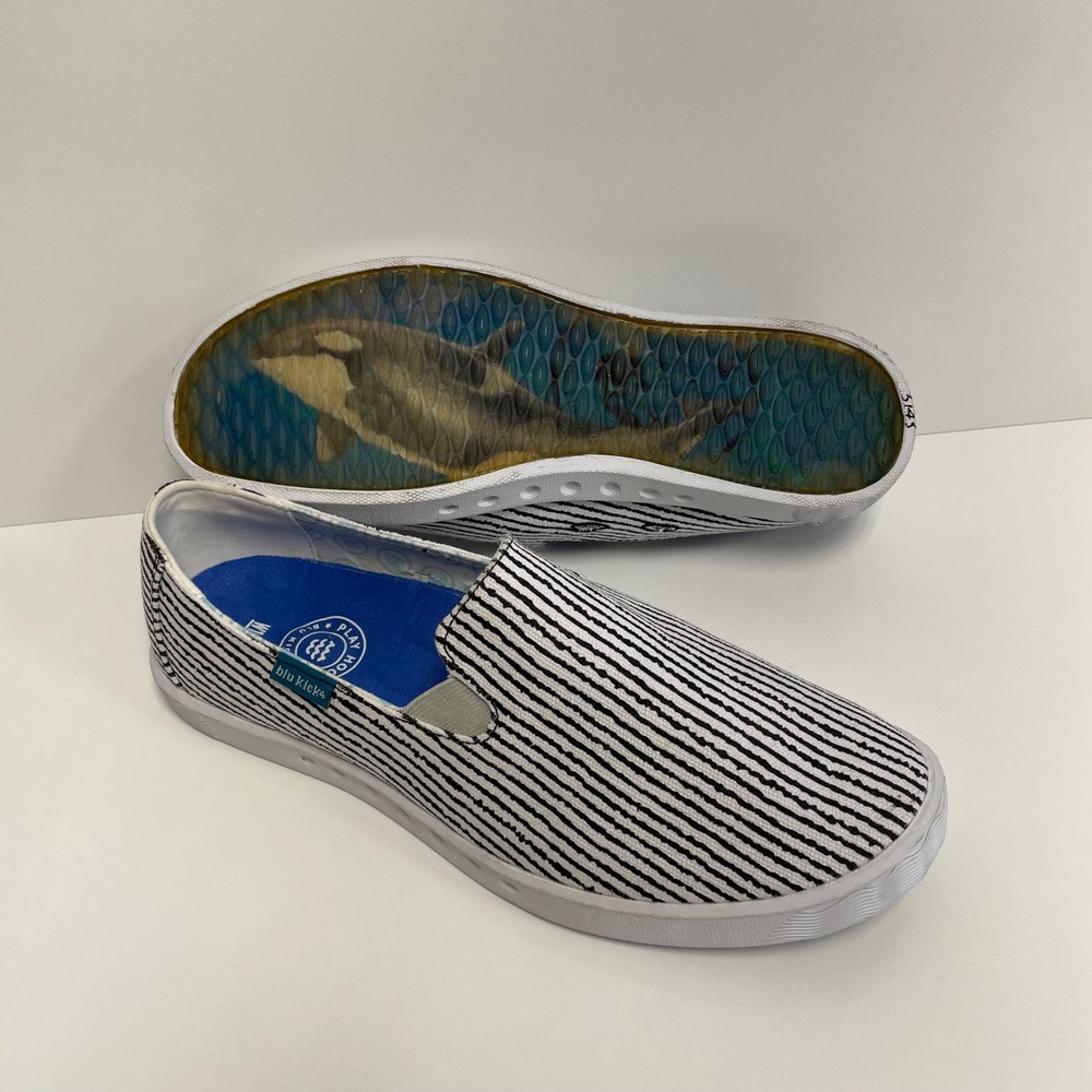 Blu Kicks Womens 10 Striped Slip On Canvas Sneakers Orca Whale Sole Black White